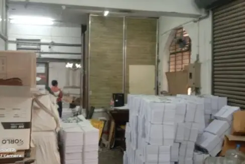 ground floor Okhla warehouse, 3000 ft. on rent