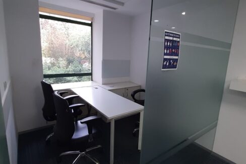 furnished office space okhla delhi (1)